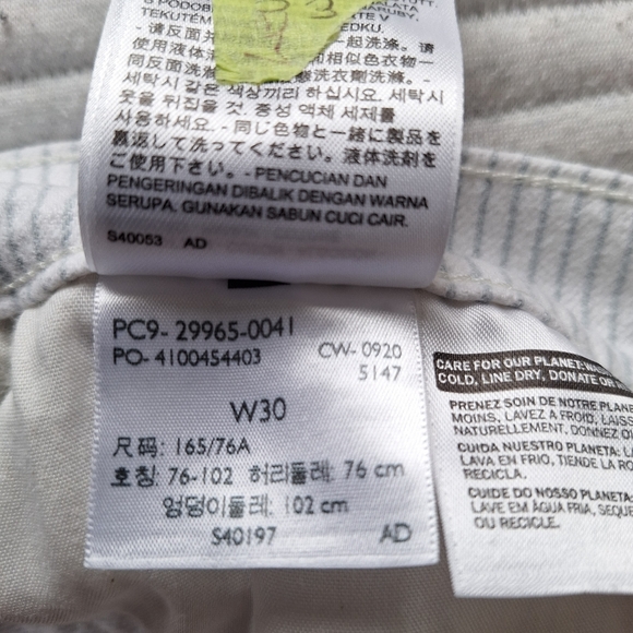 Levi pinstripes jean shorts [30] - Picture 5 of 10